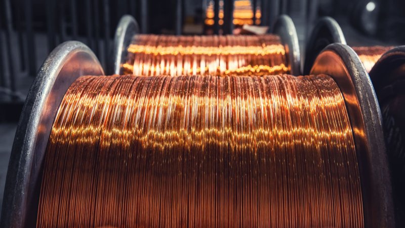 After gold and silver, this metal can also rise sharply: copper is approaching a historic record