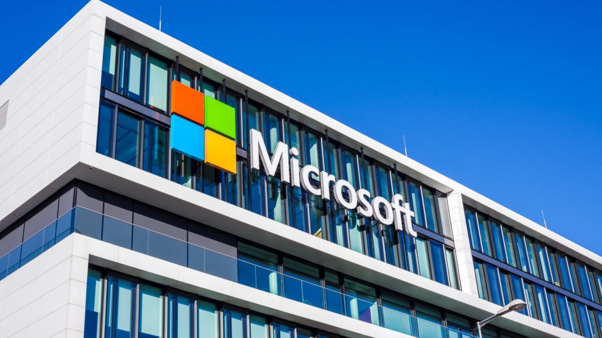 AI eats up the budget: Microsoft lures 60,000 to the exit