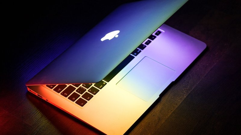 Apple unveils its first touchscreen MacBook on October 28