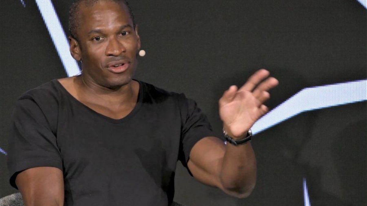 Arthur Hayes calls market ‘a bit risky’ and dumps his crypto