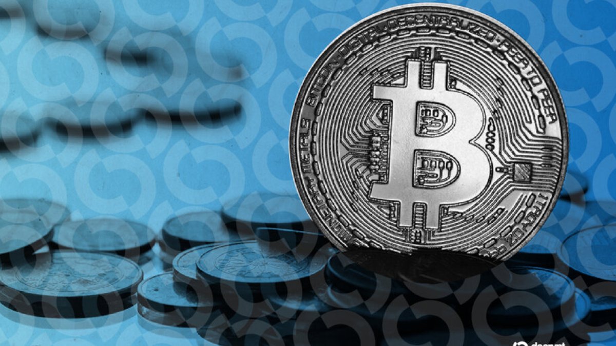 Bitcoin Rally Slows as $15.6 Billion Options Expiry Hits—XRP and Solana Keep Climbing