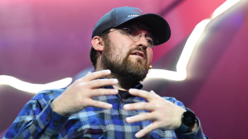 Cardano founder clashes with Buterin over AI threat to crypto