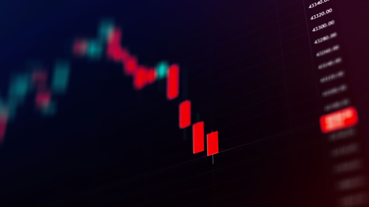 Crypto price update: Bitcoin crashes to critical level, Zcash loses 14%