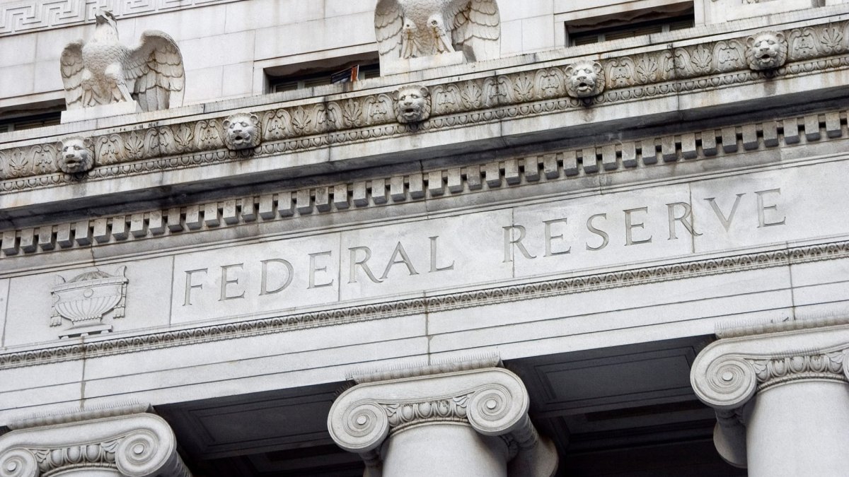 Economist warns US central bank could burst AI bubble