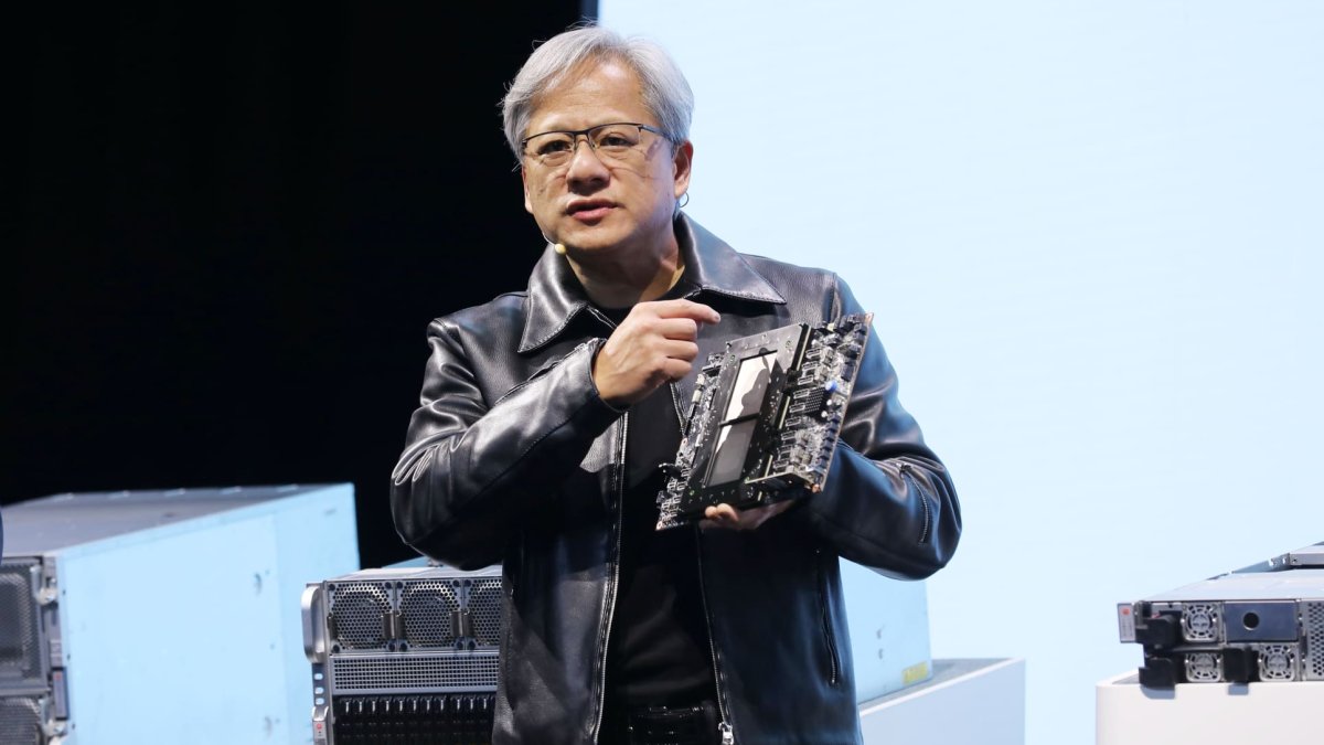 Nvidia CEO sees big problem as AI shares plummet