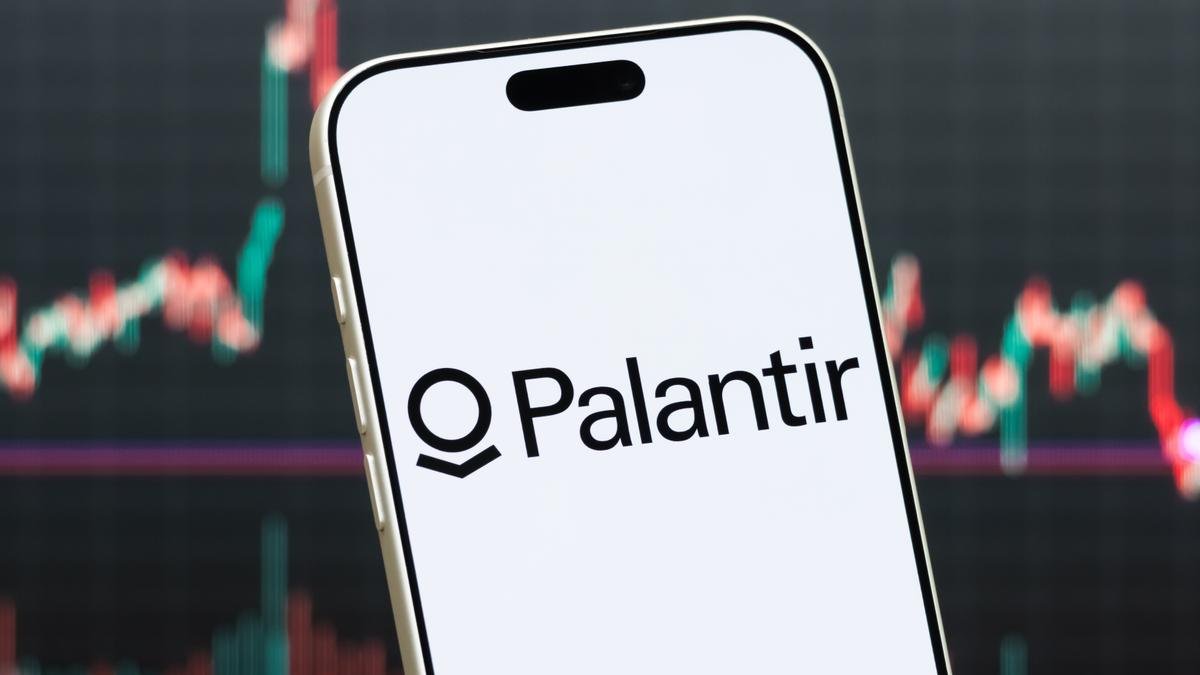 Palantir's Europe head warns the region is 'missing the boat' on AI just as it did with the internet