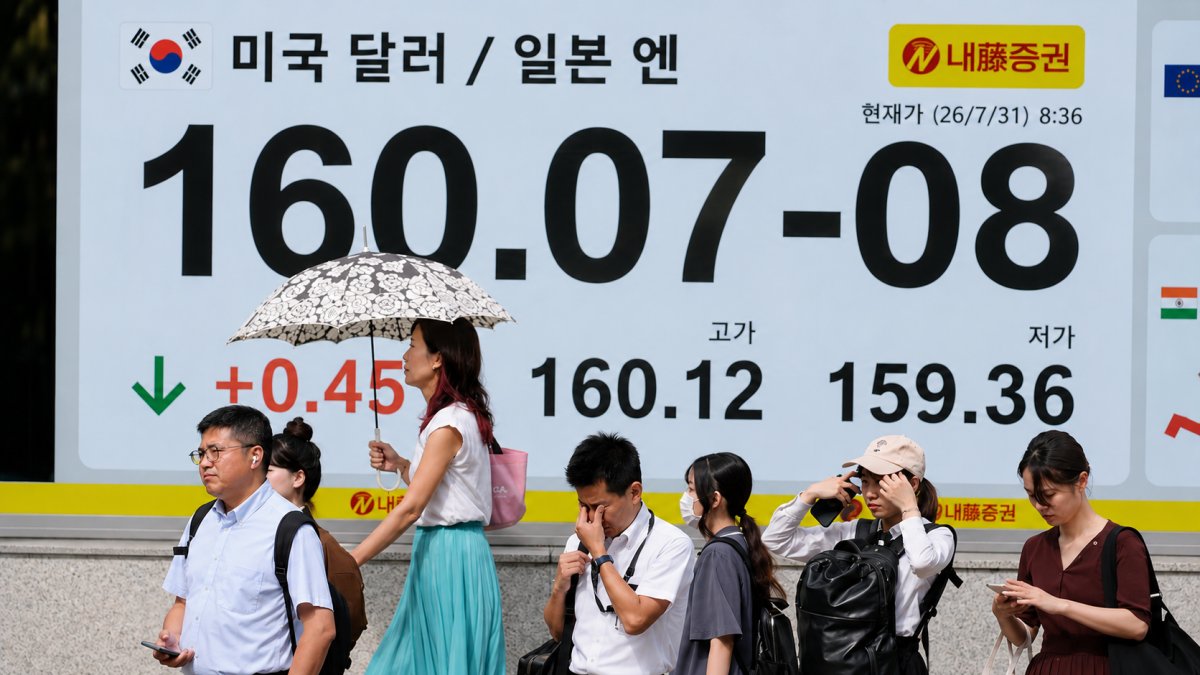 South Korean Kospi loses 15% in five days as Wall Street waits for numbers