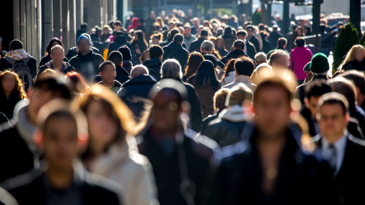 Why the well-known 10 percent on stocks is a half-truth
